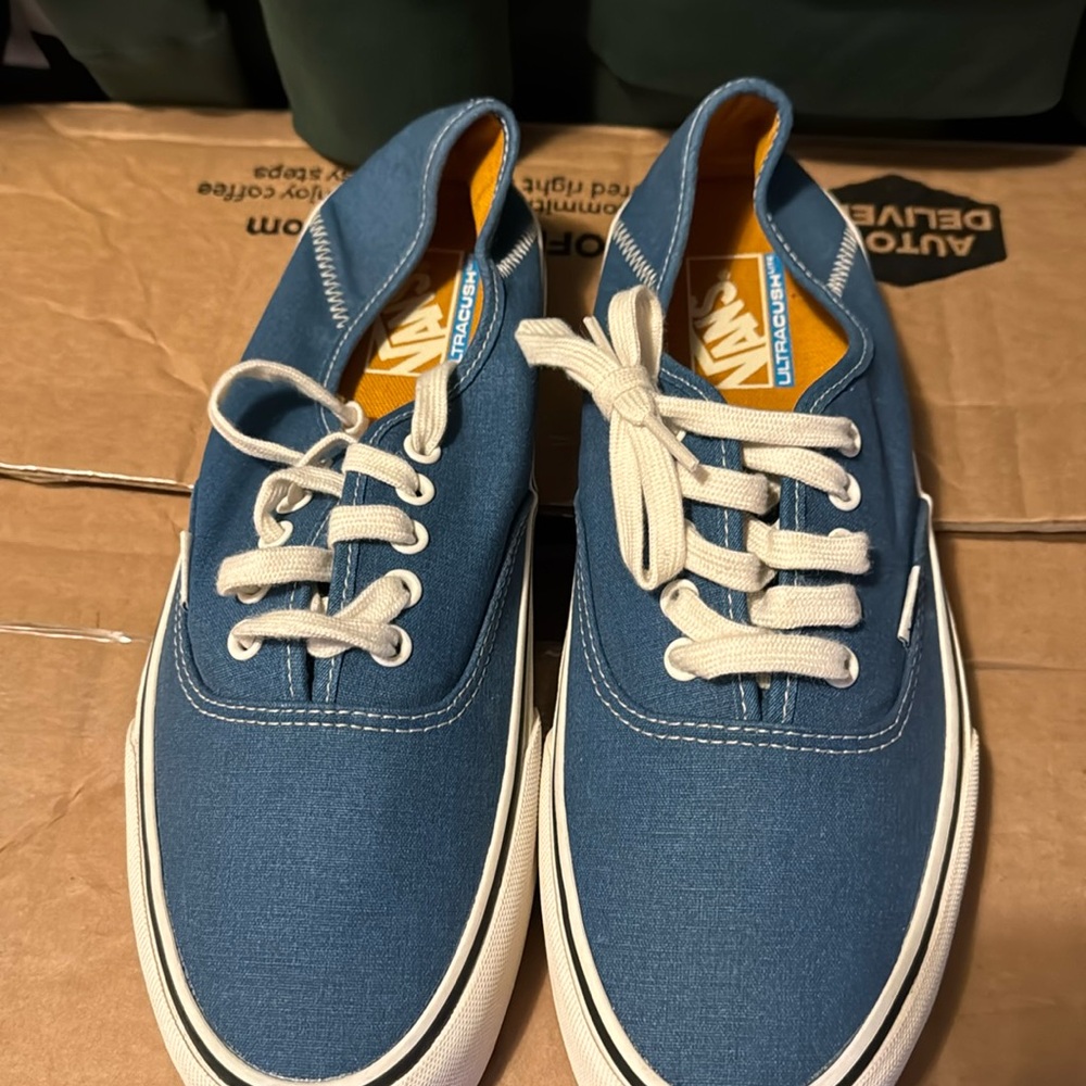 Vans Authentic